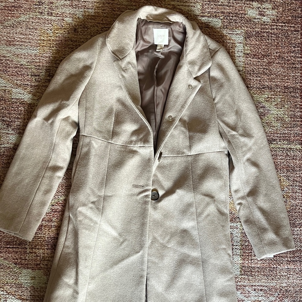 Elegant Women's Beige Peacoat